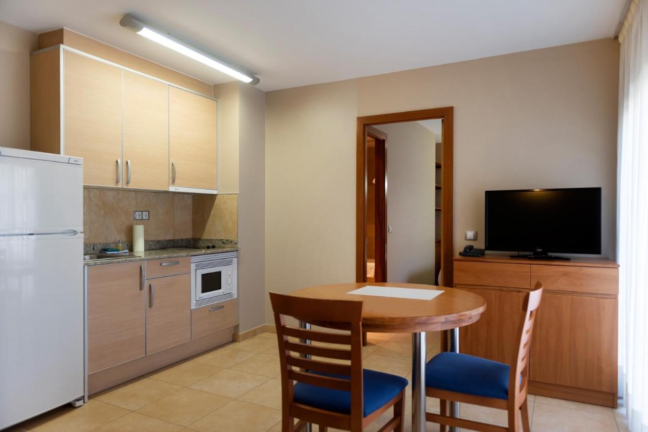 Aparthotel Iceberg Sant Julia de Loria Exterior photo